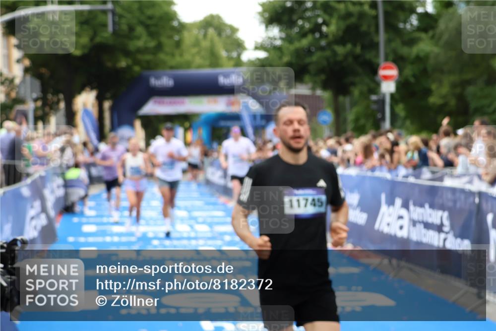 29.06.2025 - hella hamburg halbmarathon Zöllner http://msf.ph/oto/8182372 29.06.2025 10:32:36 Ziel 1707, 11745, 11877, 13199, 14293, 14908, 18135, 18562, 18563 meine-sportfotos.de