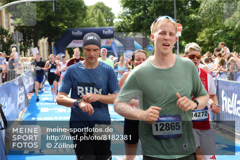 29.06.2025 - hella hamburg halbmarathon Zöllner http://msf.ph/oto/8182381 29.06.2025 10:40:48 Ziel 1882, 2324, 2714, 2750, 4634, 4889, 5014, 5026, 5745, 6429, 7080, 7622, 8074, 8629, 9294, 9979, 10900, 11959, 14092, 14272, 15351, 15493, 16201, 16249, 16599, 17486 meine-sportfotos.de