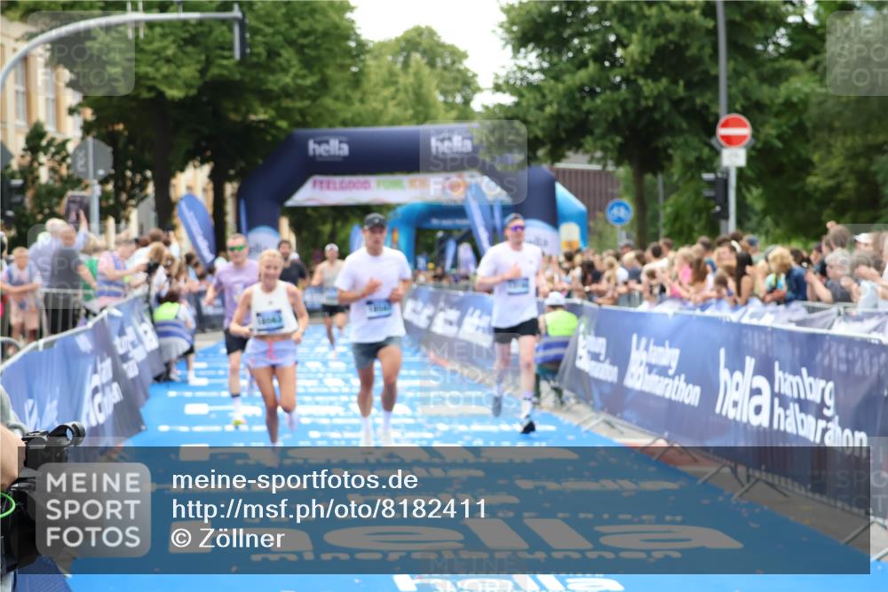 29.06.2025 - hella hamburg halbmarathon Zöllner http://msf.ph/oto/8182411 29.06.2025 10:32:37 Ziel 1707, 11877, 13199, 14293, 14908, 16619, 18135, 18562, 18563 meine-sportfotos.de
