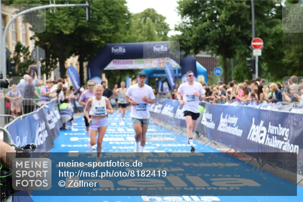 29.06.2025 - hella hamburg halbmarathon Zöllner http://msf.ph/oto/8182419 29.06.2025 10:32:37 Ziel 1707, 11877, 13199, 14293, 14908, 16619, 18135, 18562, 18563 meine-sportfotos.de