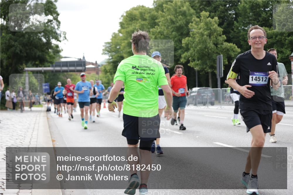 29.06.2025 - hella hamburg halbmarathon Jannik Wohlers http://msf.ph/oto/8182450 29.06.2025 10:23:04 Lombardsbrücke 1048, 1304, 1362, 2925, 4391, 4728, 5406, 6502, 7029, 7820, 10739, 11300, 11798, 11879, 12874, 14265, 14510, 14512, 14821, 15709, 16185, 16251, 17013, 17199, 17207, 17719, 18070, 18071, 18089, 18332, 18402, 18818, 18865 meine-sportfotos.de