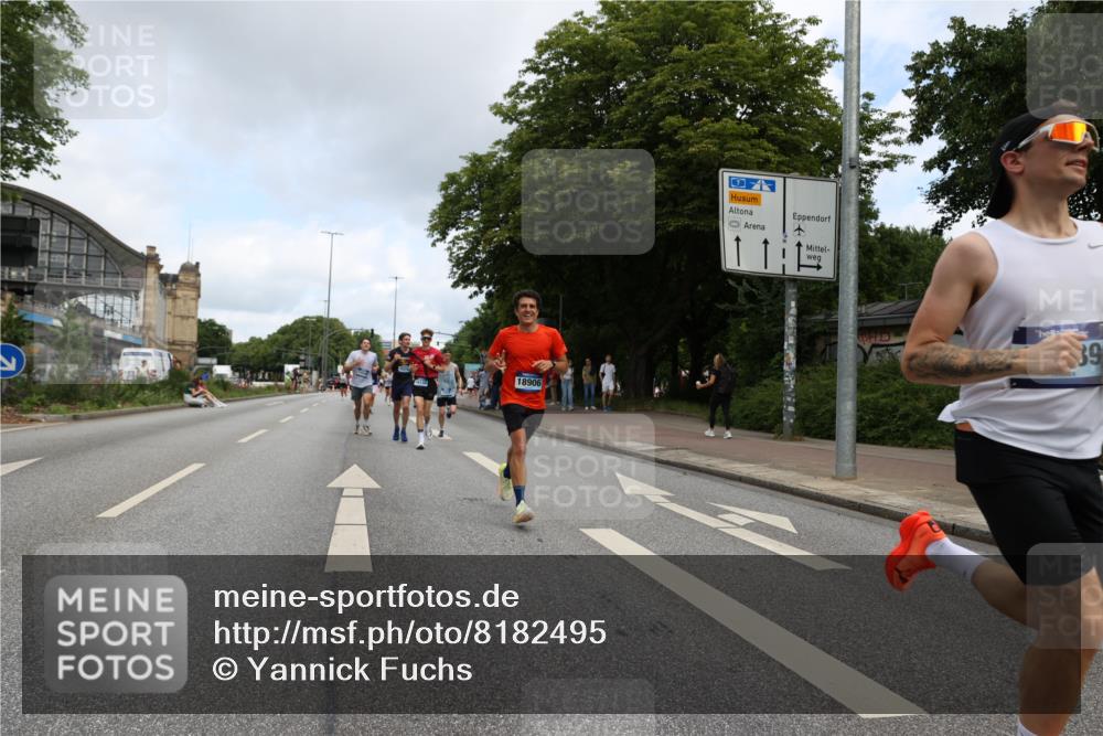 29.06.2025 - hella hamburg halbmarathon Yannick Fuchs http://msf.ph/oto/8182495 29.06.2025 10:28:53 20KM 1080, 1396, 1743, 2228, 2879, 3005, 5550, 6305, 7534, 7901, 8312, 9345, 9376, 10865, 11019, 11227, 12595, 13066, 13493, 13494, 13771, 14448, 14549, 15500, 16148, 16243, 16417, 17191, 17489, 17751, 17877, 18099, 18906 meine-sportfotos.de