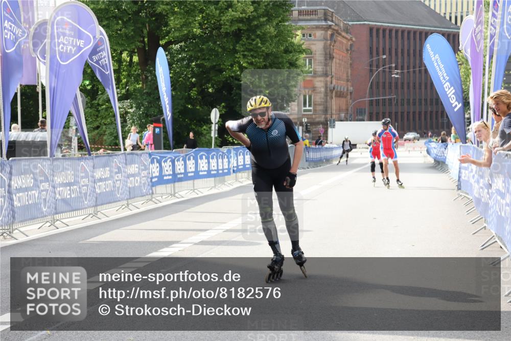 29.06.2025 - hella hamburg halbmarathon Strokosch-Dieckow http://msf.ph/oto/8182576 29.06.2025 09:23:45 Ziel 20218, 20219, 20284 meine-sportfotos.de