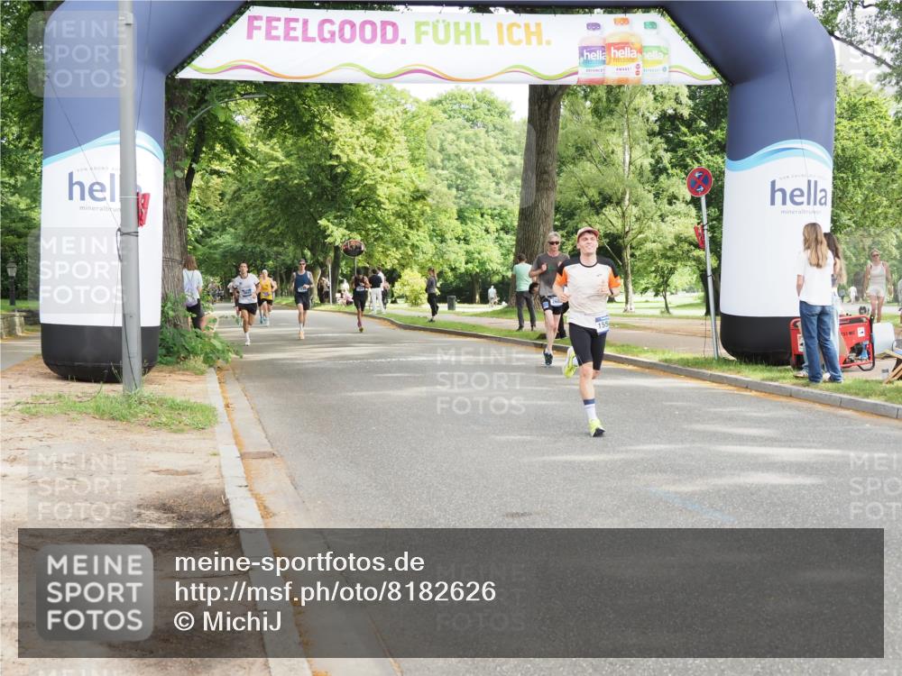 29.06.2025 - hella hamburg halbmarathon MichiJ http://msf.ph/oto/8182626 29.06.2025 10:17:36 Zwischen KM18-KM19 1577, 10655, 13956, 15583 meine-sportfotos.de