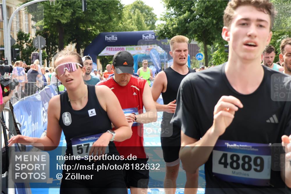 29.06.2025 - hella hamburg halbmarathon Zöllner http://msf.ph/oto/8182632 29.06.2025 10:40:53 Ziel 1631, 1882, 2750, 4634, 5014, 5026, 6429, 7080, 7109, 7378, 8074, 8629, 9547, 9979, 10369, 10934, 11959, 14661, 16249, 17486, 18173 meine-sportfotos.de