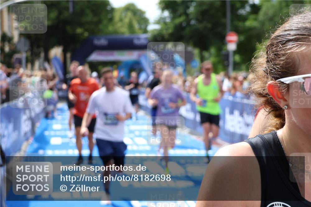 29.06.2025 - hella hamburg halbmarathon Zöllner http://msf.ph/oto/8182698 29.06.2025 10:40:56 Ziel 1631, 1677, 6429, 7109, 7378, 9547, 9979, 10369, 10934, 12088, 12385, 13029, 13158, 14661, 15689, 16347, 17032, 17720, 18173 meine-sportfotos.de