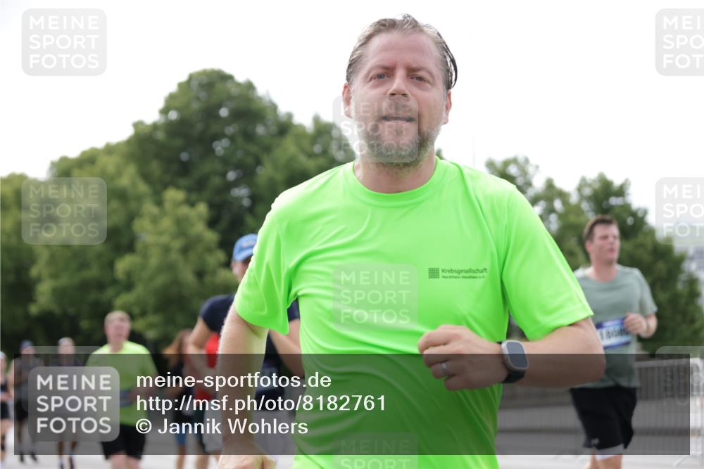 29.06.2025 - hella hamburg halbmarathon Jannik Wohlers http://msf.ph/oto/8182761 29.06.2025 10:23:05 Lombardsbrücke 1048, 1304, 1362, 4391, 4728, 5160, 5406, 6502, 7029, 7820, 10739, 11300, 11798, 11879, 12874, 14265, 14510, 14512, 14821, 15709, 16185, 16251, 17013, 17199, 17719, 18070, 18071, 18089, 18332, 18402, 18818, 18865 meine-sportfotos.de