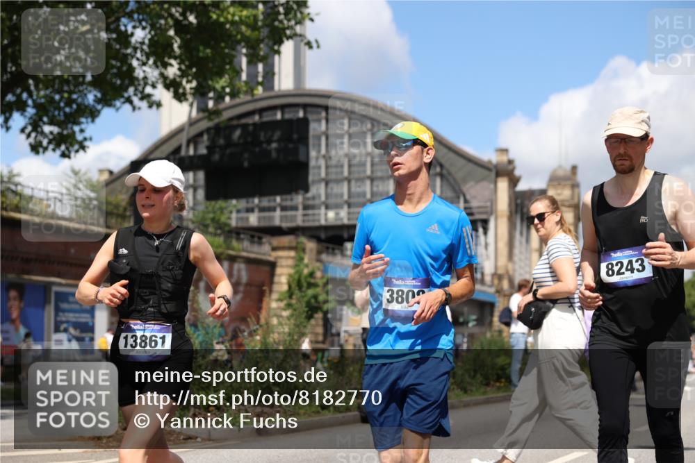 29.06.2025 - hella hamburg halbmarathon Yannick Fuchs http://msf.ph/oto/8182770 29.06.2025 11:38:52 20KM 1879, 1961, 2038, 2054, 2113, 2134, 2313, 2766, 2976, 3808, 4245, 4483, 4972, 5059, 5224, 5240, 5268, 5300, 5355, 6153, 7205, 7206, 7303, 7431, 7844, 7927, 7983, 8243, 8967, 9978, 10001, 10644, 10901, 11244, 11464, 11801, 11831, 12218, 12343, 12439, 12903, 12904, 12969, 13861, 13877, 13903, 14002, 14127, 14163, 14405, 14776, 14937, 15030, 15762, 15852, 15933, 15953, 16232, 16297, 16360, 16837, 16955, 17339, 17547, 17868, 18283, 19168 meine-sportfotos.de