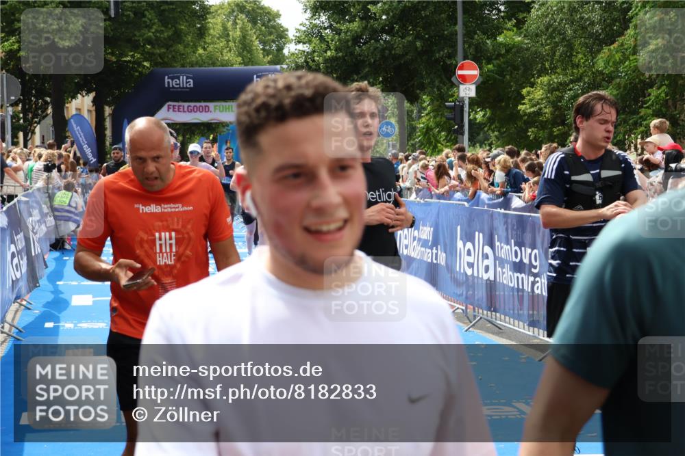 29.06.2025 - hella hamburg halbmarathon Zöllner http://msf.ph/oto/8182833 29.06.2025 10:40:59 Ziel 1677, 7378, 9547, 10369, 10934, 11922, 12088, 12385, 13029, 13158, 14661, 15689, 16347, 17032, 17720, 18173 meine-sportfotos.de