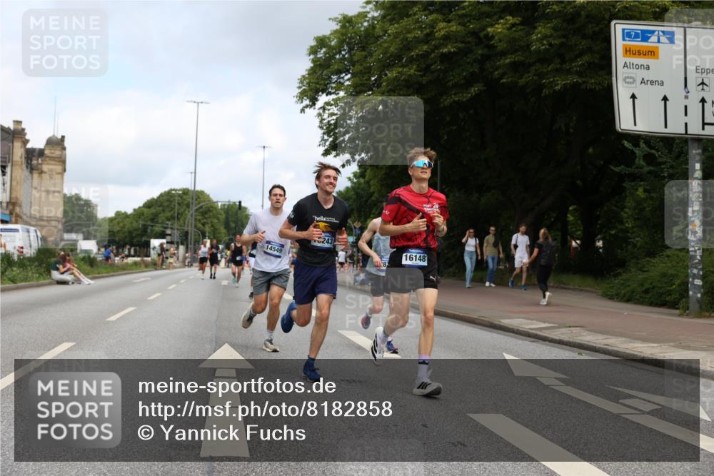 29.06.2025 - hella hamburg halbmarathon Yannick Fuchs http://msf.ph/oto/8182858 29.06.2025 10:28:55 20KM 1080, 1743, 2228, 2879, 3005, 5550, 6305, 7534, 7901, 9345, 9376, 9519, 10865, 11019, 13066, 13493, 13494, 13771, 14448, 14549, 15500, 15902, 16148, 16243, 16417, 17489, 17751, 17877, 18026, 18099, 18906 meine-sportfotos.de
