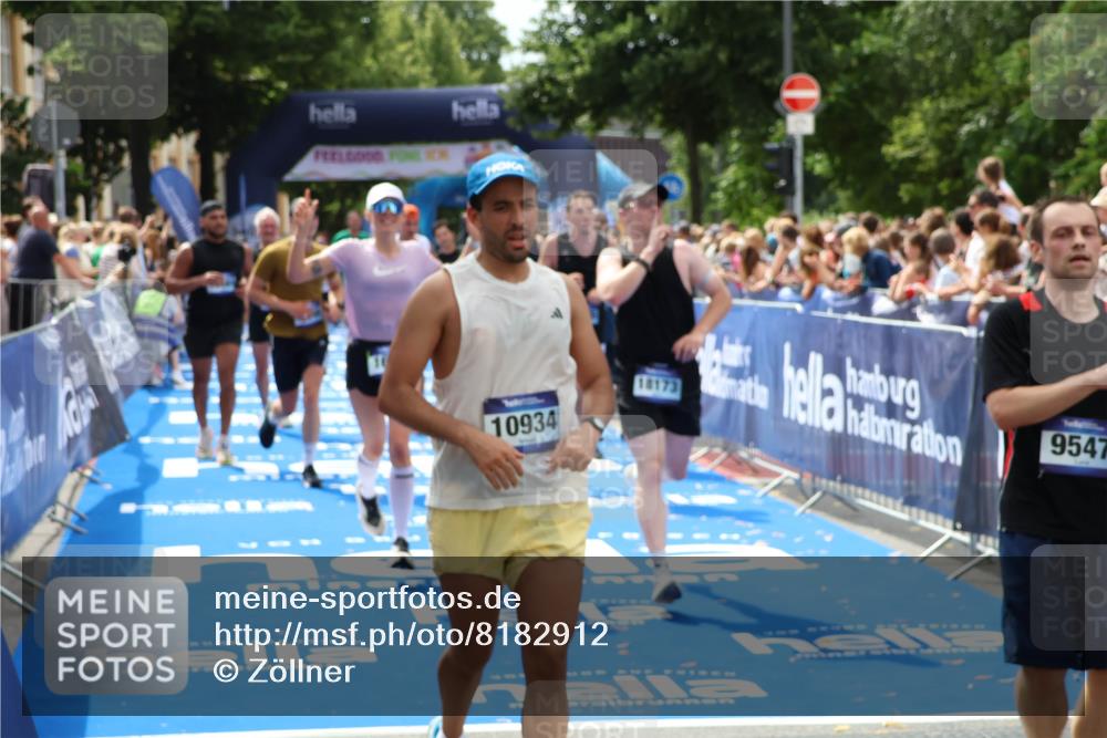 29.06.2025 - hella hamburg halbmarathon Zöllner http://msf.ph/oto/8182912 29.06.2025 10:41:01 Ziel 1677, 2949, 6550, 9547, 9755, 10934, 11062, 11922, 12088, 12385, 13029, 13158, 15689, 16347, 17032, 17720, 18173 meine-sportfotos.de
