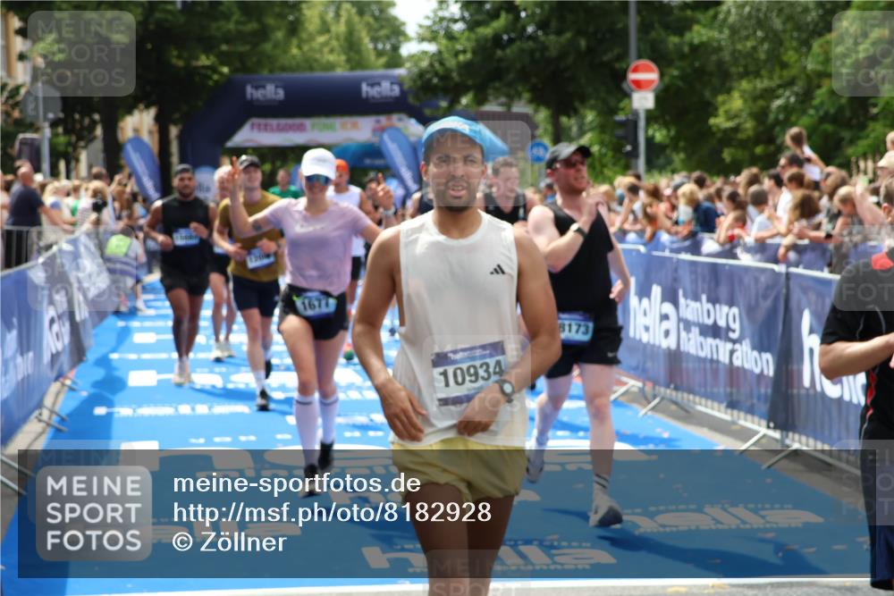 29.06.2025 - hella hamburg halbmarathon Zöllner http://msf.ph/oto/8182928 29.06.2025 10:41:01 Ziel 1677, 2949, 6550, 9547, 9755, 10934, 11062, 11922, 12088, 12385, 13029, 13158, 15689, 16347, 17032, 17720, 18173 meine-sportfotos.de