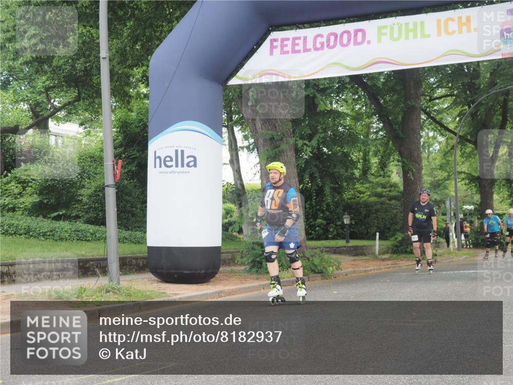 29.06.2025 - hella hamburg halbmarathon KatJ http://msf.ph/oto/8182937 29.06.2025 09:24:02 Zwischen KM18-KM19  meine-sportfotos.de