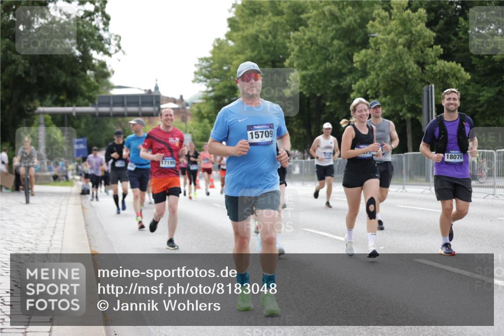 29.06.2025 - hella hamburg halbmarathon Jannik Wohlers http://msf.ph/oto/8183048 29.06.2025 10:23:08 Lombardsbrücke 1048, 1304, 1362, 4391, 4646, 4728, 5160, 5406, 6747, 7029, 7820, 9715, 11300, 11793, 11879, 12874, 14265, 14510, 14512, 15709, 16185, 16251, 16331, 17199, 18070, 18071, 18089, 18332, 18402, 18818, 18865 meine-sportfotos.de