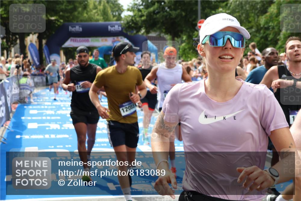 29.06.2025 - hella hamburg halbmarathon Zöllner http://msf.ph/oto/8183089 29.06.2025 10:41:04 Ziel 2949, 4871, 6550, 6683, 9358, 9755, 11062, 11922, 12088, 12385, 13029, 13158, 15689, 16347, 17032, 17100, 17620, 17720, 17971, 18045, 18049 meine-sportfotos.de