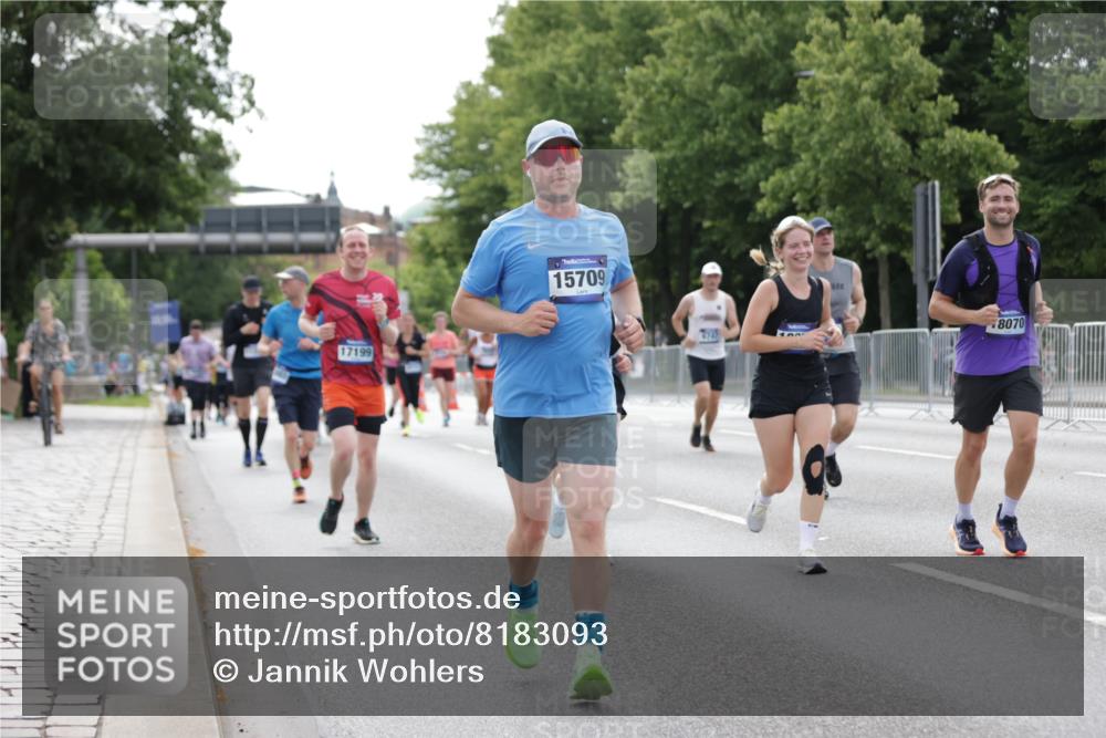 29.06.2025 - hella hamburg halbmarathon Jannik Wohlers http://msf.ph/oto/8183093 29.06.2025 10:23:08 Lombardsbrücke 1048, 1304, 1362, 4391, 4646, 4728, 5160, 5406, 6747, 7029, 7820, 9715, 11300, 11793, 11879, 12874, 14265, 14510, 14512, 15709, 16185, 16251, 16331, 17199, 18070, 18071, 18089, 18332, 18402, 18818, 18865 meine-sportfotos.de