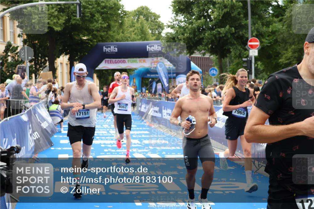 29.06.2025 - hella hamburg halbmarathon Zöllner http://msf.ph/oto/8183100 29.06.2025 10:32:50 Ziel 7965, 8062, 12987, 13686, 14028, 15054, 16425, 17117, 17151, 18687 meine-sportfotos.de