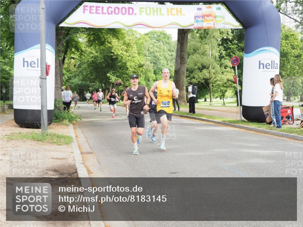 29.06.2025 - hella hamburg halbmarathon MichiJ http://msf.ph/oto/8183145 29.06.2025 10:17:45 Zwischen KM18-KM19 1122, 2604, 7651, 12529, 15576, 17354, 19042 meine-sportfotos.de