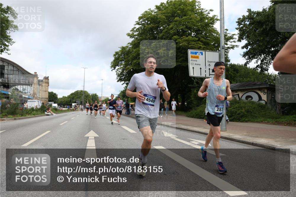 29.06.2025 - hella hamburg halbmarathon Yannick Fuchs http://msf.ph/oto/8183155 29.06.2025 10:28:57 20KM 1080, 1743, 2228, 2879, 3005, 5550, 6305, 7534, 7884, 7901, 9345, 9376, 9519, 10865, 11019, 11202, 13066, 13493, 13494, 13771, 14448, 14549, 15500, 15902, 16148, 16243, 16417, 17489, 17751, 17877, 18026, 18099, 18906 meine-sportfotos.de