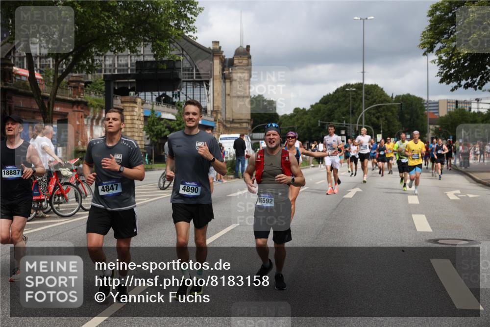 29.06.2025 - hella hamburg halbmarathon Yannick Fuchs http://msf.ph/oto/8183158 29.06.2025 10:43:18 20KM 1094, 1342, 1381, 1452, 1476, 2260, 2592, 2596, 2706, 3060, 3985, 4183, 4185, 4847, 4890, 5705, 6158, 6389, 7067, 7297, 8302, 8821, 9038, 9213, 9348, 9649, 9661, 9695, 10053, 10184, 10859, 10860, 11340, 11519, 11579, 11679, 11779, 12094, 12421, 12533, 13009, 13183, 13233, 13269, 13450, 13688, 13962, 14033, 15384, 15422, 15857, 15894, 16369, 16592, 16627, 17173, 17632, 17745, 17855, 18598, 18842, 18873, 18887 meine-sportfotos.de