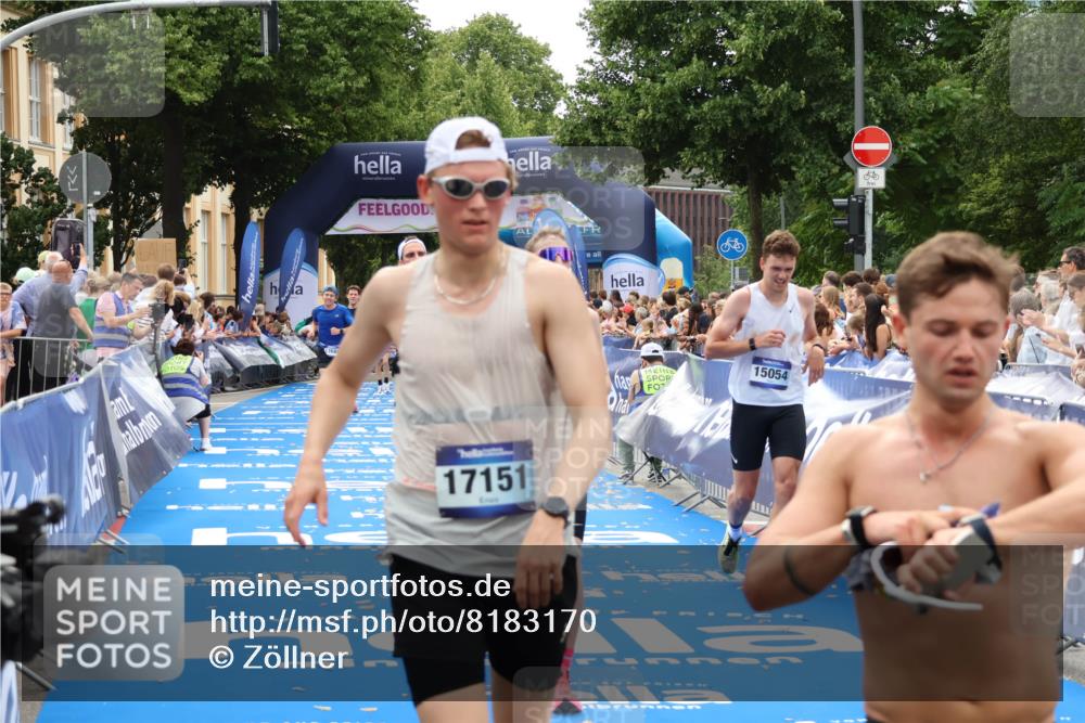 29.06.2025 - hella hamburg halbmarathon Zöllner http://msf.ph/oto/8183170 29.06.2025 10:32:51 Ziel 6358, 7965, 8062, 13686, 14028, 15054, 16425, 17151, 18687 meine-sportfotos.de