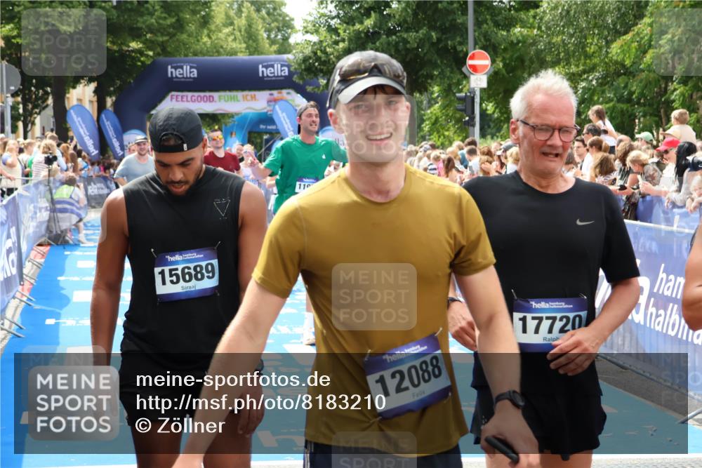 29.06.2025 - hella hamburg halbmarathon Zöllner http://msf.ph/oto/8183210 29.06.2025 10:41:06 Ziel 1136, 2568, 2949, 4871, 6550, 6683, 9358, 9755, 9815, 11062, 11922, 13268, 17100, 17620, 17971, 18045, 18049 meine-sportfotos.de