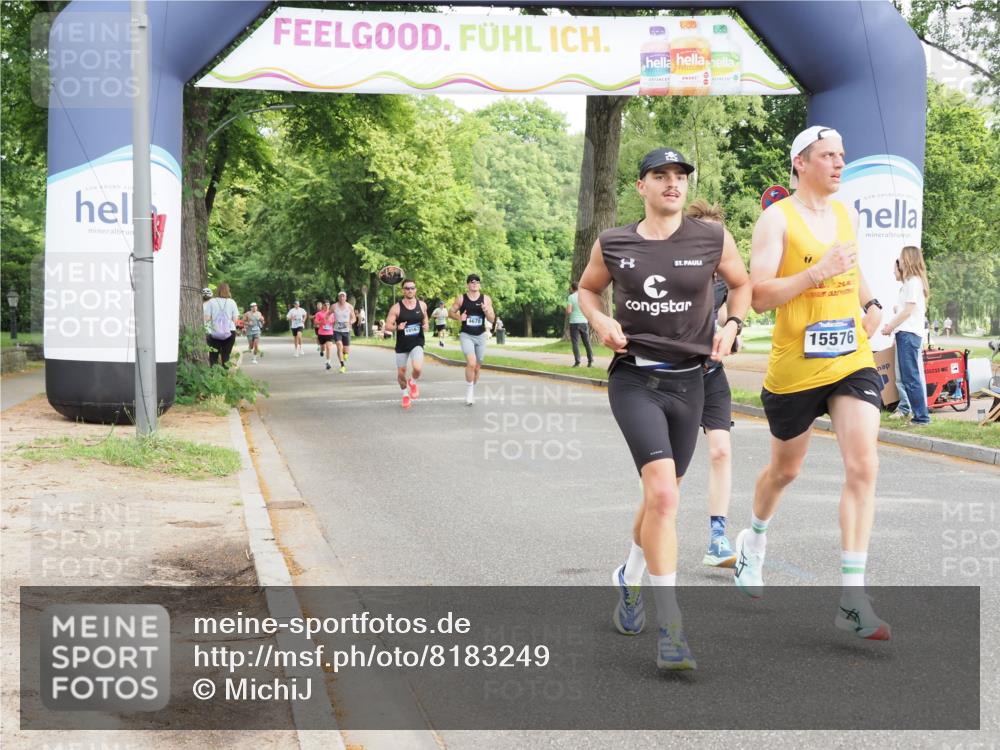 29.06.2025 - hella hamburg halbmarathon MichiJ http://msf.ph/oto/8183249 29.06.2025 10:17:46 Zwischen KM18-KM19 1122, 2604, 7651, 12529, 15576, 17354, 19042 meine-sportfotos.de