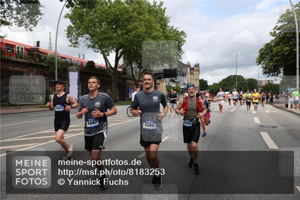29.06.2025 - hella hamburg halbmarathon Yannick Fuchs http://msf.ph/oto/8183253 29.06.2025 10:43:19 20KM 1094, 1342, 1381, 1452, 1476, 2260, 2592, 2596, 2706, 3060, 3985, 4183, 4185, 4847, 4890, 5705, 6158, 6389, 7067, 7297, 8112, 8302, 8821, 9038, 9213, 9649, 9661, 9695, 10053, 10184, 10859, 10860, 11340, 11519, 11579, 11679, 11779, 11977, 12094, 12421, 12533, 13009, 13183, 13233, 13269, 13450, 13688, 15384, 15422, 15857, 15894, 16369, 16592, 16627, 17173, 17632, 17745, 18598, 18842, 18873, 18887 meine-sportfotos.de