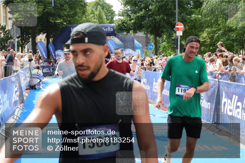 29.06.2025 - hella hamburg halbmarathon Zöllner http://msf.ph/oto/8183254 29.06.2025 10:41:07 Ziel 1136, 2568, 2949, 3618, 4871, 6550, 6683, 9358, 9659, 9755, 9815, 11062, 11922, 13268, 17100, 17620, 17971, 18045, 18049 meine-sportfotos.de