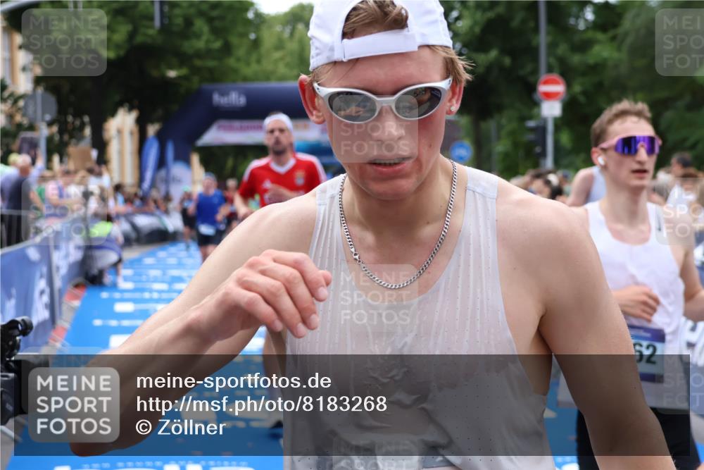 29.06.2025 - hella hamburg halbmarathon Zöllner http://msf.ph/oto/8183268 29.06.2025 10:32:52 Ziel 4749, 6358, 8062, 10453, 13686, 14028, 15054, 16425, 18687 meine-sportfotos.de