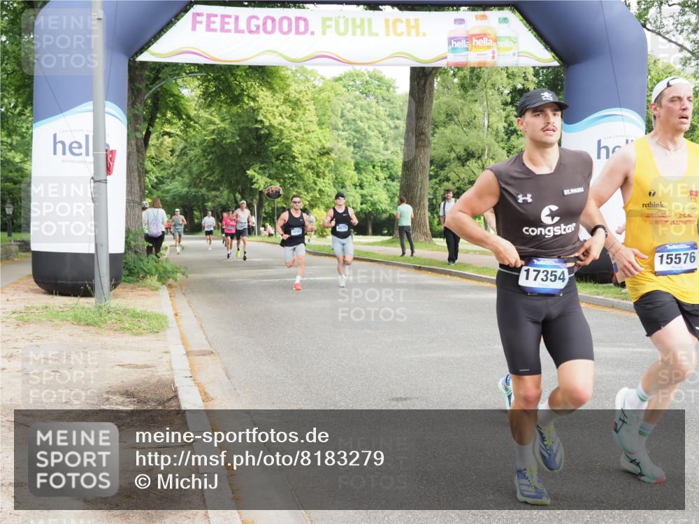 29.06.2025 - hella hamburg halbmarathon MichiJ http://msf.ph/oto/8183279 29.06.2025 10:17:46 Zwischen KM18-KM19 1122, 2604, 7651, 12529, 15576, 17354, 19042 meine-sportfotos.de