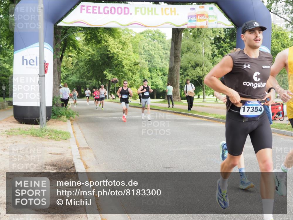 29.06.2025 - hella hamburg halbmarathon MichiJ http://msf.ph/oto/8183300 29.06.2025 10:17:46 Zwischen KM18-KM19 1122, 2604, 7651, 12529, 15576, 17354, 19042 meine-sportfotos.de