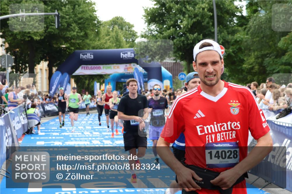 29.06.2025 - hella hamburg halbmarathon Zöllner http://msf.ph/oto/8183324 29.06.2025 10:32:56 Ziel 4463, 4749, 6358, 10453, 12290, 13686, 16425, 18687, 19059 meine-sportfotos.de