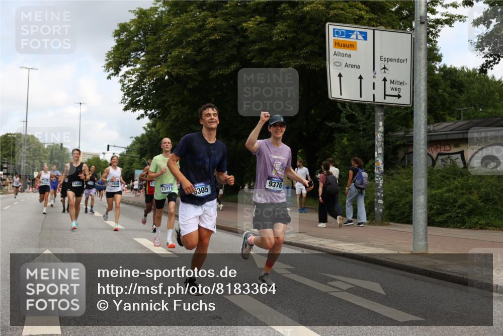 29.06.2025 - hella hamburg halbmarathon Yannick Fuchs http://msf.ph/oto/8183364 29.06.2025 10:28:58 20KM 1080, 1743, 2228, 2879, 3005, 5550, 6305, 7534, 7884, 7901, 9345, 9376, 9519, 10865, 11019, 11202, 13066, 13493, 13494, 13771, 14448, 14549, 15500, 15902, 16148, 16243, 16417, 17489, 17751, 17877, 18026, 18099, 18906 meine-sportfotos.de