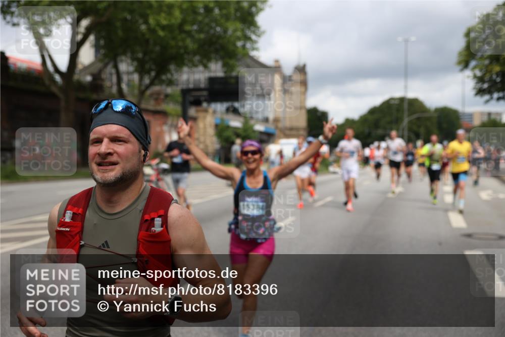 29.06.2025 - hella hamburg halbmarathon Yannick Fuchs http://msf.ph/oto/8183396 29.06.2025 10:43:20 20KM 1094, 1342, 1381, 1452, 1476, 2260, 2592, 2596, 2706, 2889, 3060, 3985, 4183, 4185, 4847, 4890, 5705, 6158, 7067, 7297, 8112, 8302, 8821, 9038, 9126, 9213, 9649, 9661, 9695, 10053, 10184, 10859, 10860, 11340, 11519, 11579, 11679, 11779, 11977, 12094, 12421, 12533, 13009, 13183, 13233, 13269, 13450, 13688, 15384, 15422, 15857, 15894, 16114, 16369, 16592, 16627, 17173, 17632, 18598, 18842, 18873, 18887 meine-sportfotos.de