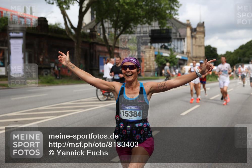 29.06.2025 - hella hamburg halbmarathon Yannick Fuchs http://msf.ph/oto/8183403 29.06.2025 10:43:21 20KM 1094, 1342, 1381, 1452, 1476, 2260, 2592, 2596, 2706, 2889, 3060, 3985, 4183, 4185, 4847, 4890, 5460, 5705, 6158, 7067, 7297, 8112, 8302, 8821, 9038, 9126, 9213, 9463, 9649, 9661, 9695, 10053, 10184, 10859, 10860, 11340, 11519, 11579, 11679, 11779, 11977, 12094, 12421, 12533, 13009, 13183, 13233, 13269, 13450, 13688, 15384, 15422, 15857, 15894, 16114, 16369, 16592, 16627, 17173, 17632, 18598, 18842, 18873, 18887 meine-sportfotos.de