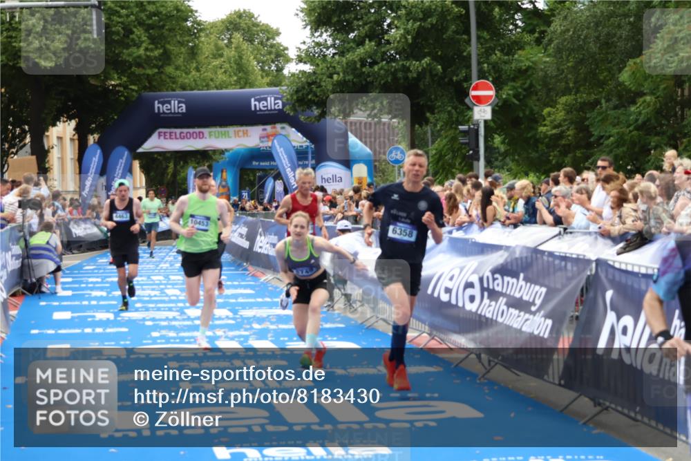 29.06.2025 - hella hamburg halbmarathon Zöllner http://msf.ph/oto/8183430 29.06.2025 10:32:59 Ziel 4463, 4749, 6358, 10453, 12290, 18679, 18687, 19059 meine-sportfotos.de