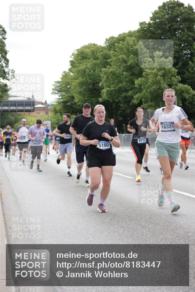 29.06.2025 - hella hamburg halbmarathon Jannik Wohlers http://msf.ph/oto/8183447 29.06.2025 10:23:16 Lombardsbrücke 1048, 1304, 1545, 2125, 4391, 4646, 5160, 5358, 5406, 6747, 7029, 8031, 8181, 8676, 9715, 10649, 11300, 11454, 11793, 13149, 14521, 15709, 15739, 15853, 16185, 16251, 16331, 17199, 17385, 18070, 18071, 18091, 18314, 18402, 18818, 18865 meine-sportfotos.de