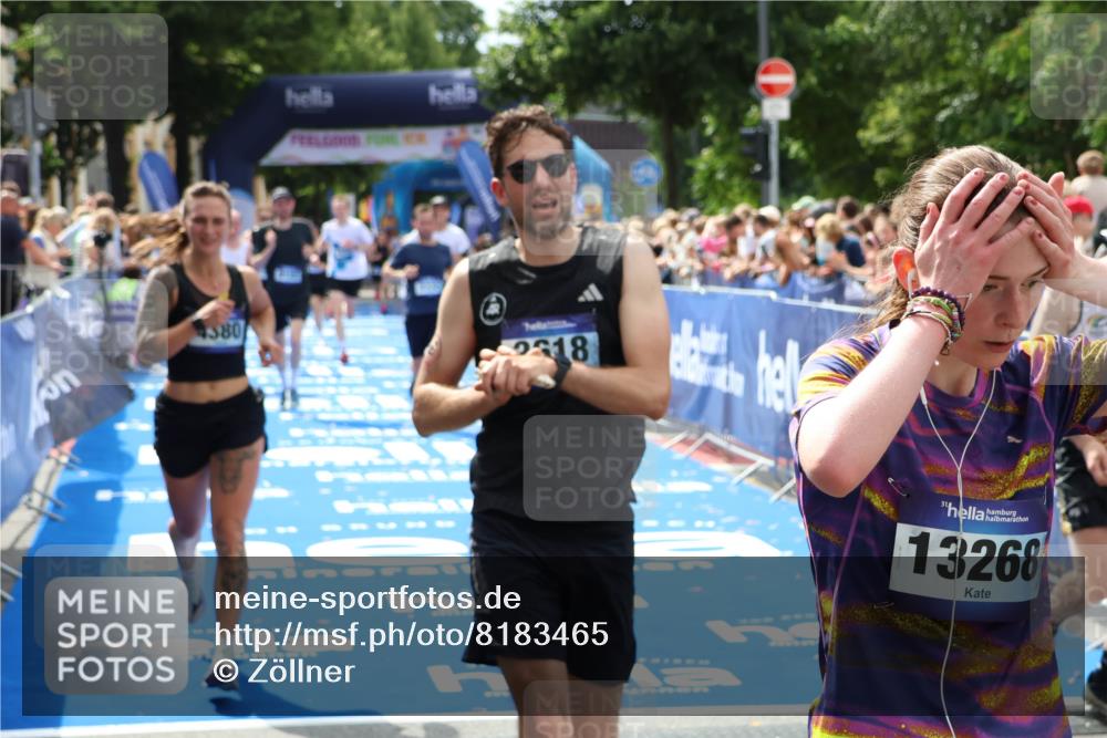29.06.2025 - hella hamburg halbmarathon Zöllner http://msf.ph/oto/8183465 29.06.2025 10:41:16 Ziel 3332, 3618, 4205, 4380, 5387, 5709, 6901, 8122, 9659, 9711, 10375, 12434, 12895, 17834 meine-sportfotos.de