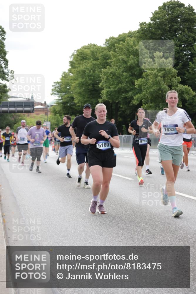 29.06.2025 - hella hamburg halbmarathon Jannik Wohlers http://msf.ph/oto/8183475 29.06.2025 10:23:16 Lombardsbrücke 1048, 1304, 1545, 2125, 4391, 4646, 5160, 5358, 5406, 6747, 7029, 8031, 8181, 8676, 9715, 10649, 11300, 11454, 11793, 13149, 14521, 15709, 15739, 15853, 16185, 16251, 16331, 17199, 17385, 18070, 18071, 18091, 18314, 18402, 18818, 18865 meine-sportfotos.de