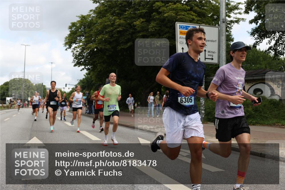 29.06.2025 - hella hamburg halbmarathon Yannick Fuchs http://msf.ph/oto/8183478 29.06.2025 10:28:59 20KM 1080, 2228, 2879, 3005, 5550, 6305, 7534, 7884, 7901, 9376, 9519, 10865, 11019, 11202, 11230, 13066, 13493, 13494, 13771, 14448, 14549, 15500, 15902, 16148, 16243, 16417, 17489, 17751, 17877, 18026, 18906 meine-sportfotos.de
