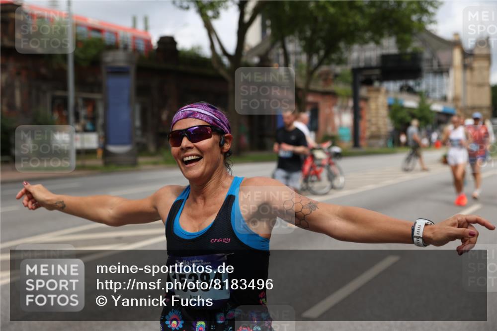 29.06.2025 - hella hamburg halbmarathon Yannick Fuchs http://msf.ph/oto/8183496 29.06.2025 10:43:21 20KM 1094, 1342, 1381, 1452, 1476, 2260, 2592, 2596, 2706, 2889, 3060, 3985, 4183, 4185, 4847, 4890, 5460, 5705, 6158, 7067, 7297, 8112, 8302, 8821, 9038, 9126, 9213, 9463, 9649, 9661, 9695, 10053, 10184, 10859, 10860, 11340, 11519, 11579, 11679, 11779, 11977, 12094, 12421, 12533, 13009, 13183, 13233, 13269, 13450, 13688, 15384, 15422, 15857, 15894, 16114, 16369, 16592, 16627, 17173, 17632, 18598, 18842, 18873, 18887 meine-sportfotos.de