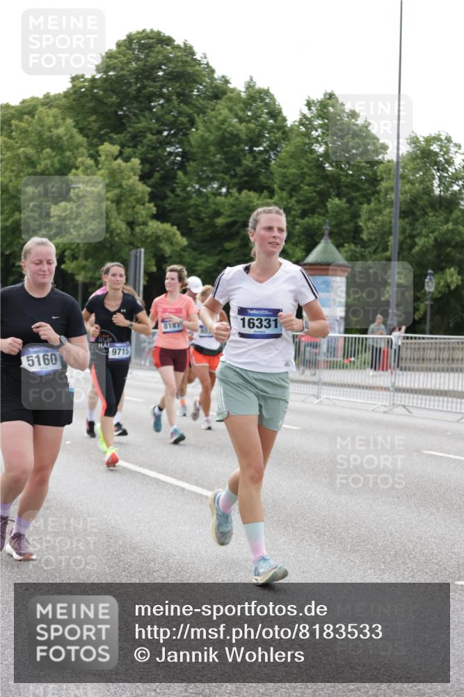 29.06.2025 - hella hamburg halbmarathon Jannik Wohlers http://msf.ph/oto/8183533 29.06.2025 10:23:17 Lombardsbrücke 1048, 1304, 1545, 2125, 2489, 4391, 4646, 5055, 5160, 5358, 5406, 6747, 7029, 8031, 8181, 8676, 9715, 10649, 11044, 11300, 11454, 11793, 13149, 14521, 15709, 15739, 15853, 16185, 16251, 16331, 17199, 17385, 18070, 18071, 18091, 18314, 18402, 18818, 18865, 19017 meine-sportfotos.de