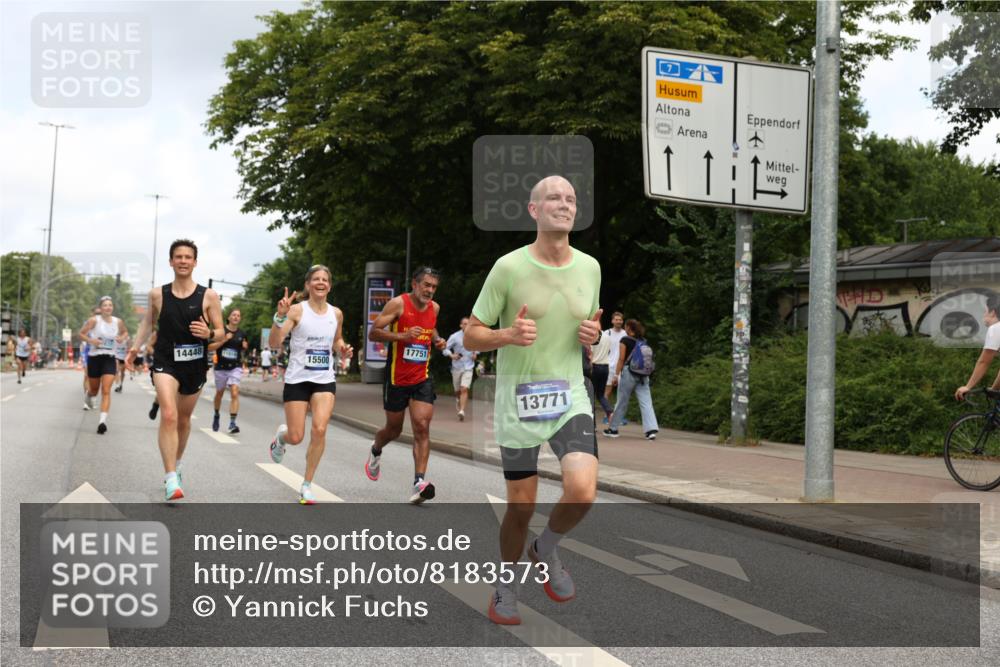 29.06.2025 - hella hamburg halbmarathon Yannick Fuchs http://msf.ph/oto/8183573 29.06.2025 10:29:00 20KM 1080, 2228, 2879, 3005, 5550, 6305, 7534, 7884, 7901, 9376, 9519, 11019, 11202, 11230, 13493, 13494, 13771, 14448, 14549, 15500, 15902, 16148, 16243, 16417, 17489, 17751, 17877, 18026, 18906 meine-sportfotos.de