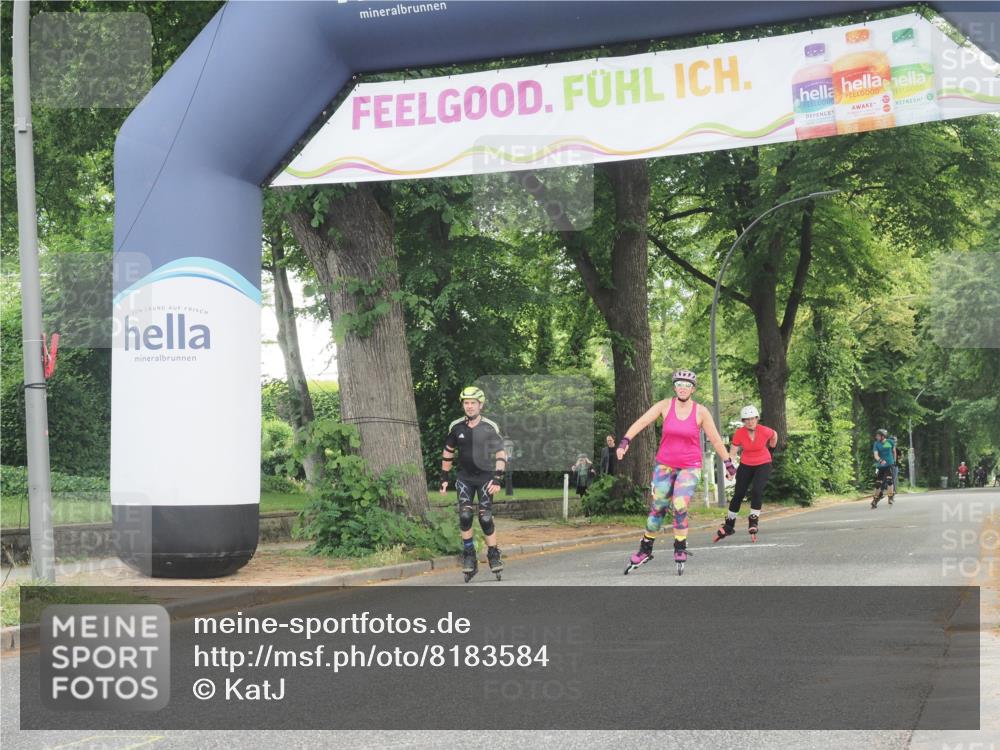 29.06.2025 - hella hamburg halbmarathon KatJ http://msf.ph/oto/8183584 29.06.2025 09:24:15 Zwischen KM18-KM19  meine-sportfotos.de