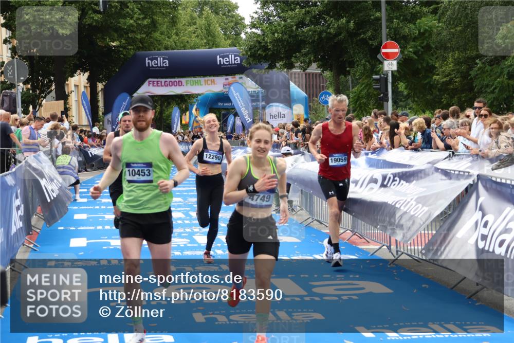 29.06.2025 - hella hamburg halbmarathon Zöllner http://msf.ph/oto/8183590 29.06.2025 10:33:00 Ziel 4463, 4749, 6358, 10453, 11169, 12290, 18679, 19059 meine-sportfotos.de