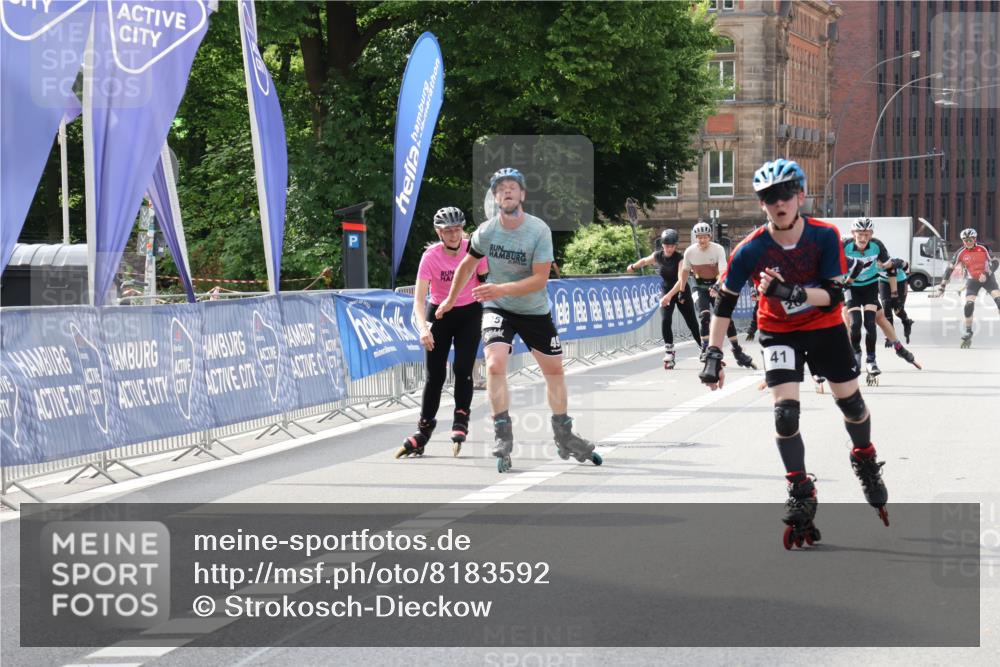 29.06.2025 - hella hamburg halbmarathon Strokosch-Dieckow http://msf.ph/oto/8183592 29.06.2025 09:24:11 Ziel 20041, 20051, 20084, 20109, 20110, 20149, 20205, 20206, 20216, 20336, 20391, 20522 meine-sportfotos.de