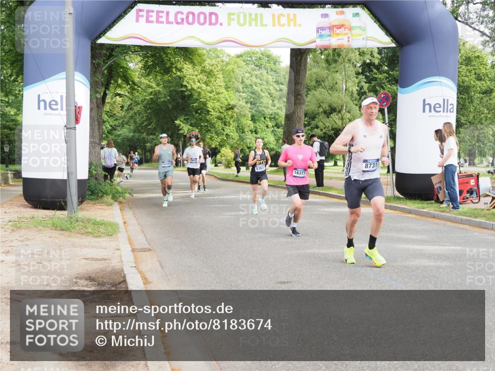 29.06.2025 - hella hamburg halbmarathon MichiJ http://msf.ph/oto/8183674 29.06.2025 10:17:52 Zwischen KM18-KM19 4678, 7651, 8731, 10106, 12529, 15576, 16377, 18567 meine-sportfotos.de