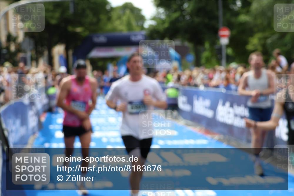 29.06.2025 - hella hamburg halbmarathon Zöllner http://msf.ph/oto/8183676 29.06.2025 10:41:22 Ziel 1570, 4303, 5387, 6771, 6901, 7432, 9711, 10783, 12434, 13876, 16816, 18764 meine-sportfotos.de