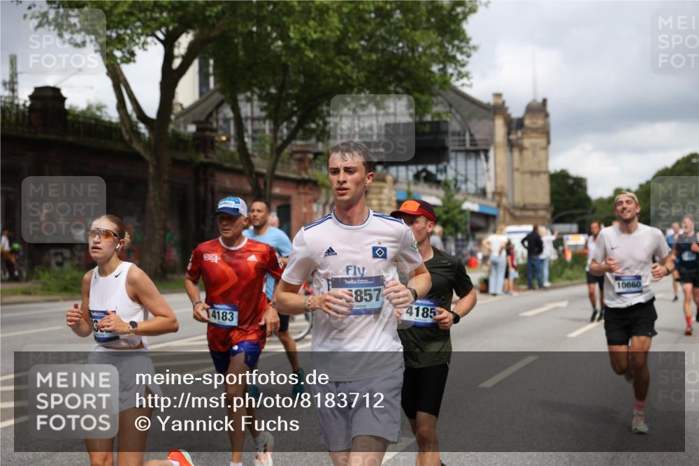 29.06.2025 - hella hamburg halbmarathon Yannick Fuchs http://msf.ph/oto/8183712 29.06.2025 10:43:24 20KM 1094, 1342, 1381, 1452, 1476, 2013, 2260, 2504, 2592, 2596, 2706, 2889, 3060, 4017, 4183, 4185, 4847, 4890, 5460, 5705, 6158, 7067, 7297, 8112, 8302, 8821, 9038, 9126, 9213, 9463, 9619, 9649, 9661, 9695, 10053, 10184, 10859, 10860, 11340, 11519, 11579, 11679, 11779, 11977, 12094, 12421, 12533, 12670, 13009, 13183, 13233, 13269, 13450, 13688, 15384, 15422, 15523, 15857, 15894, 16114, 16369, 16592, 16627, 16731, 17173, 17632, 18842, 18873, 18887 meine-sportfotos.de